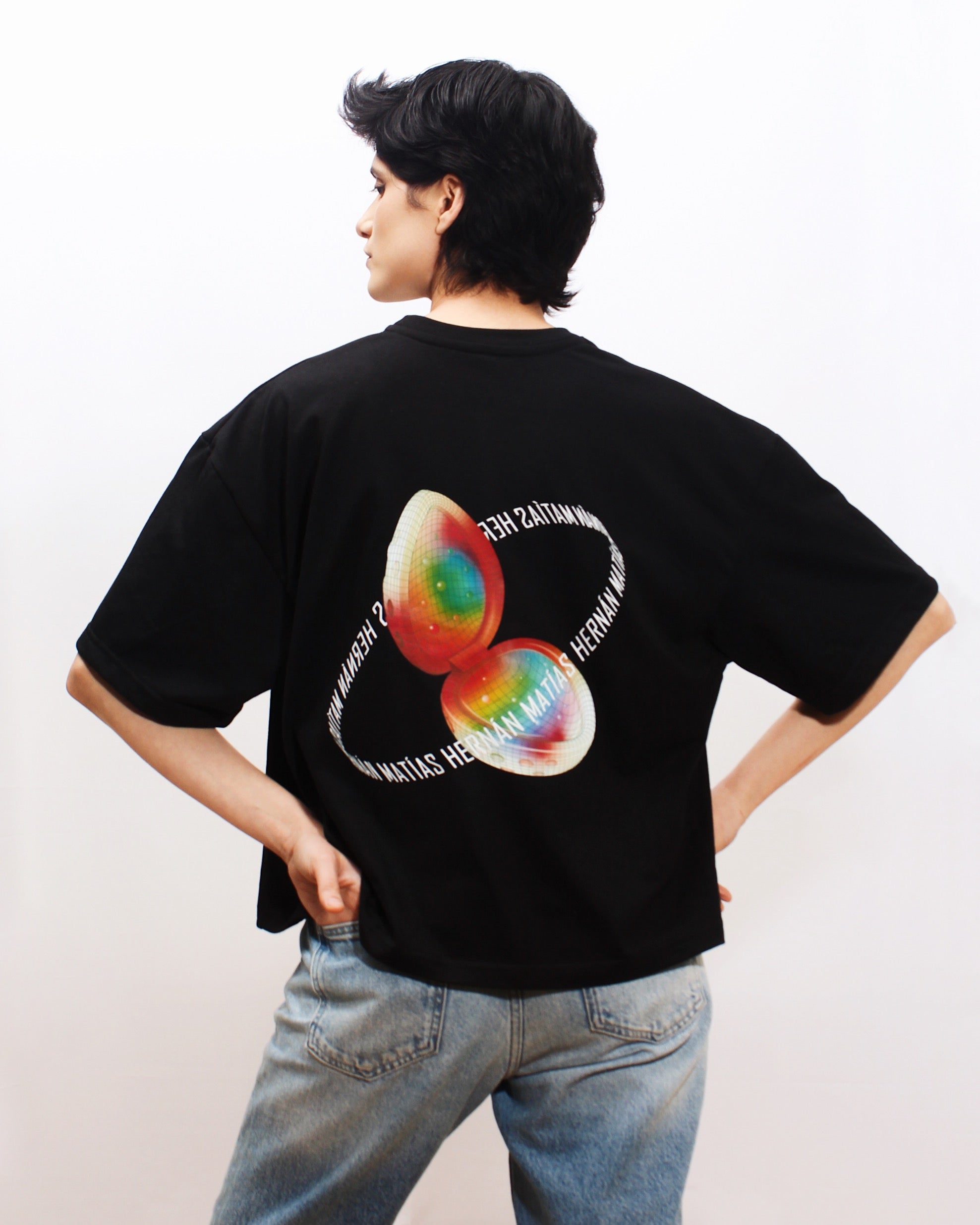 Polera Boxyfit Negra Frutillita