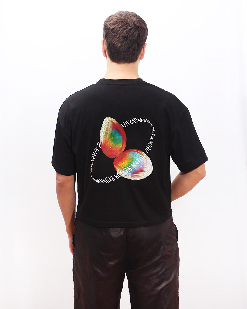 Polera Boxyfit Negra Frutillita
